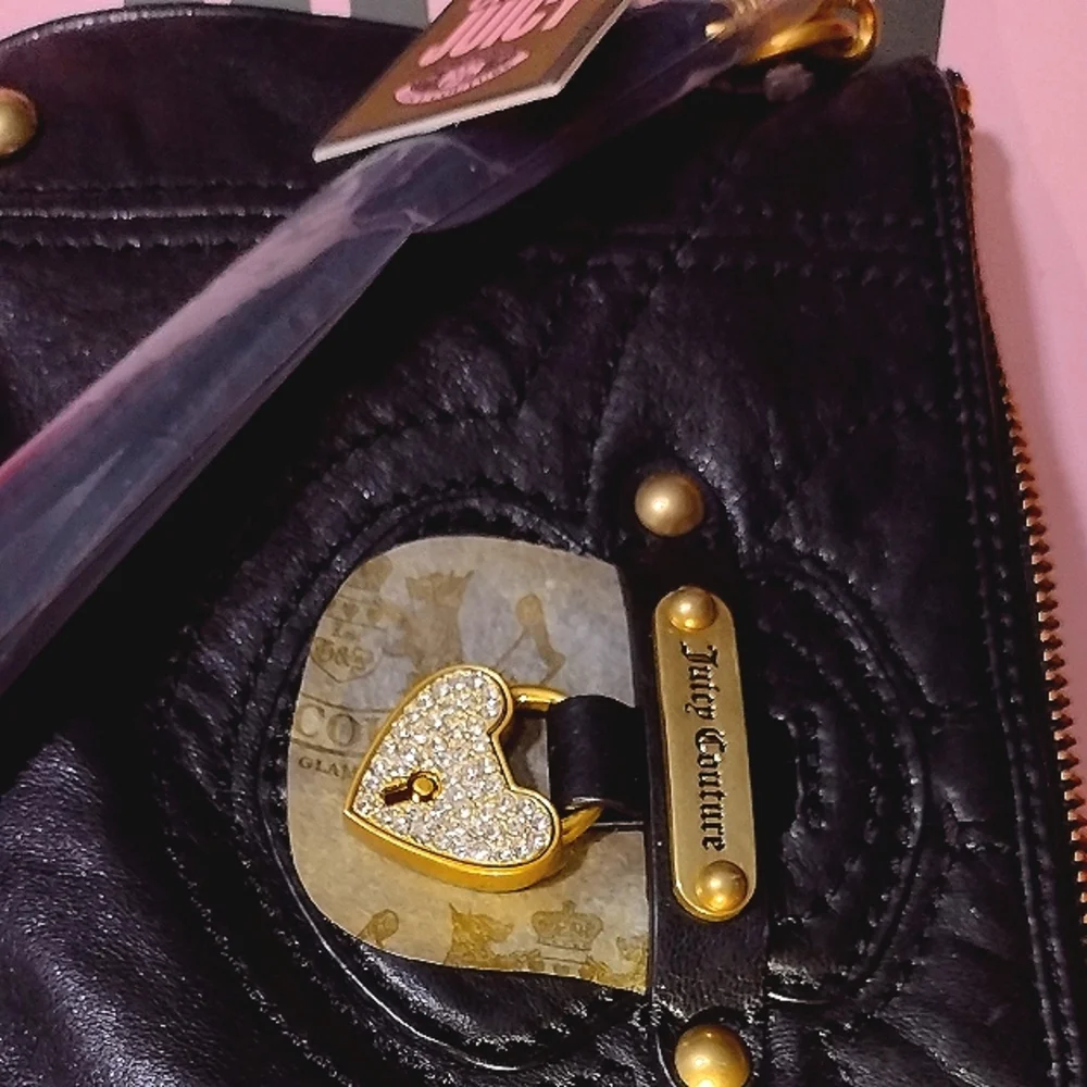 JUICY COUTURE Black Leather LG Pave Crystal Locket Wallet Wristlet NWT - Picture 8 of 10